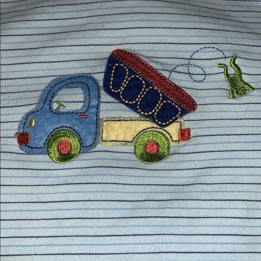 Baby onesie - Picture 2 of 5